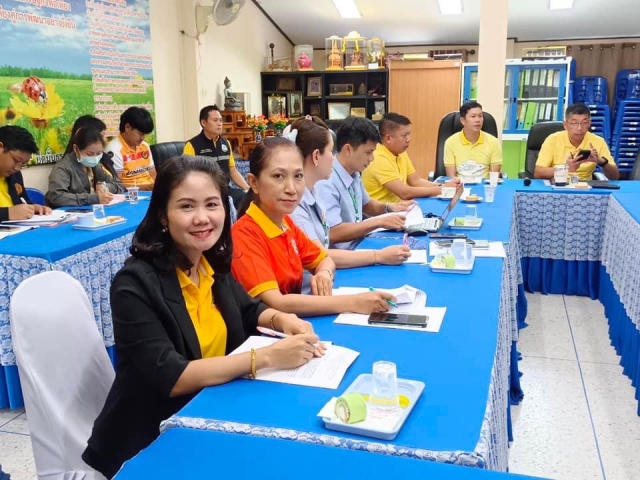 10-10-67เข้าร่วมประชุมโครงการเดิน วิ่ง ปั่น ป้องกันอัมพาต ครั้งที่ 10