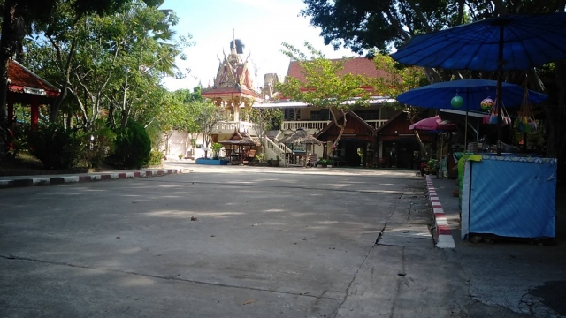 8 พ.ย. 65 งานสาธารณสุขฯ พ่นหมอกควัน @วัดตาลเจ็ดยอดและโรงเรียนเทศบาลตาลเจ็ดยอด