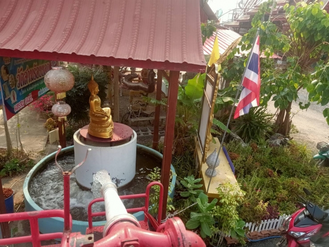 10-3-66 งานป้องกันฯ รดน้ำต้นไม้ศูนย์เด็กเล็กวัดสามร้อยยอด และส่งน้ำตามคำร้อง