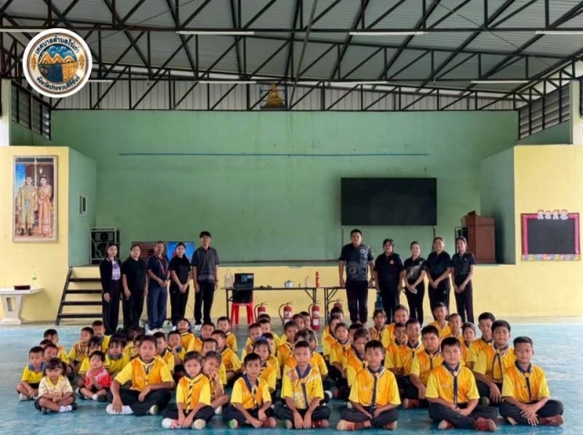 15- 7-69 งานป้องกันฯ เป็นวิทยากรให้ความรู้และดำเนินการซ้อมแผนป้องกันภัย ณ รร.บ้านหนองเป่าปี่