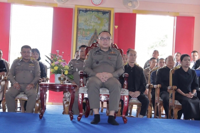14-11-68ร่วมพิธีบำเพ็ญกุศลสวดอภิธรรม อุทิศถวายพระราชกุศลแด่สมเด็จพระนางเจ้าสิริกิติ์ พระบรมราชินีนาถ