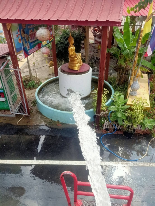 17-3-66 งานป้องกันฯ ดำเนินการล้างพื้นวัดสามร้อยยอด
