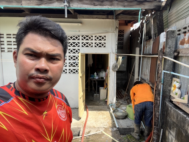25-5-66 งานป้องกันฯ ดำเนินการดันท่อตันหน้าถนน หมู่ 5 ไร่เก่า